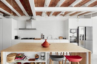 Can This Renovated, Loft-Like Home in Spain Be Any Dreamier? - Photo 8 of 10 -