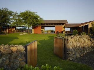 An Incredible Home in Hawaii That’s As Much Fun As Summer Camp - Photo 1 of 20 -