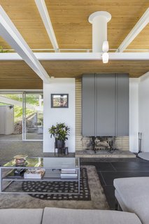 Spend the Night in an Iconic Case Study House North of San Francisco - Photo 4 of 16 -