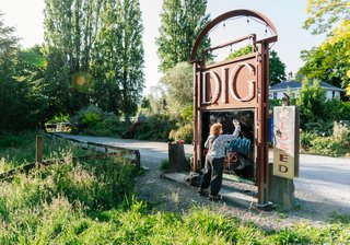 This 120-Year-Old Home With a Greenhouse Is a Gardener's Paradise - Photo 3 of 27 -