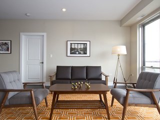 8 Cool Places to Rent on Your Next Trip to Chicago - Photo 2 of 8 -