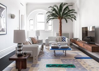 A 19th-Century Schoolhouse in Brooklyn Becomes a Classy Apartment - Photo 4 of 21 -