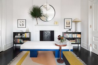 A 19th-Century Schoolhouse in Brooklyn Becomes a Classy Apartment - Photo 5 of 21 -