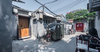 A Smart TV Controls the Layout of This Futuristic Beijing Home - Photo 1 of 11 -