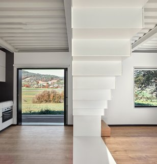 This Affordable Prefab in Spain Only Took 5 Hours to Assemble - Photo 9 of 14 -