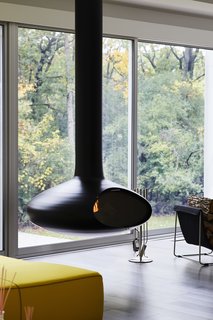 Once Covered in Mold, a Midcentury Gem Outside Chicago Is Reborn - Photo 12 of 15 -