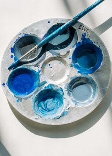 <b>1 Make the Design </b> At her studio in Industry City in Brooklyn, Rebecca Atwood mixed several shades of blue gouache paint to create the exact colors she wanted before designing a pattern in her sketchbook. This would become the basis for Tidal Wave. 