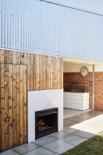 This DIY Home in New Zealand Doubles as a Coffee Spot and Art Gallery - Photo 11 of 16 -