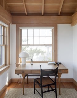 This Eclectic Beach Bungalow on Fire Island Was Saved After Sandy - Photo 15 of 20 -