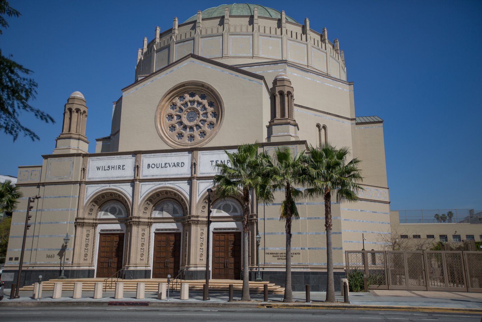 The Wilshire Boulevard Temple, located near downtown Los Angeles on the Wilshire Boulevard, was completed in 1929. It has long been an LA landmark, its Byzantine-style dome visible from the highway.