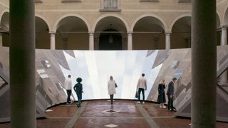 Best known for his Lucid Homestead installation in Joshua Tree, Phillip K. Smith III created another mesmerizing glass sculpture this year in Milan. 