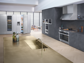 "It’s easy to make something look sexy but to actually live in it...it’s important to design it right," says Tosdevin. Not only do Miele Ranges offer harmonious design with any setting, but also intuitive controls and extraordinary automation, creating both a beautiful and high functioning cooking space. 