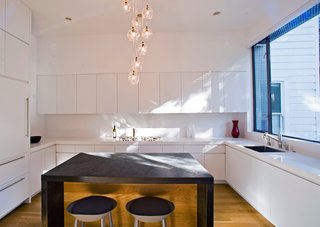 Architect Todd Davis works on mostly modern projects, and likes the monotone color options and clean lines of Caesarstone quartz. 