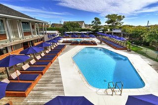 12 Renovated Motels That Make Us Want to Hit the Road - Photo 8 of 12 -