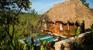 12 Lodge Hotels That Prove Cabin Fever Can Be a Good Thing - Photo 9 of 12 -