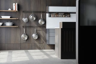 Henrybuilt's Opencase Wall System provides beautiful wall paneling with flexible functionality. The easily reconfigurable panels make kitchens, mudrooms, entryways, or studies endlessly customizable and organized. 