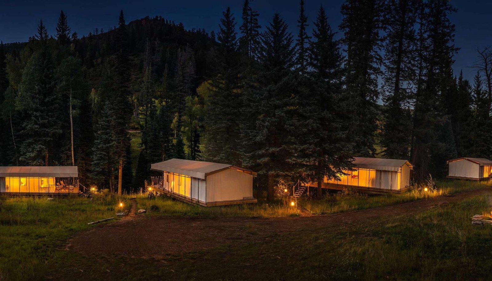Photo 7 of 13 in Dunton River Camp by Dwell Dwell