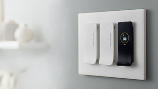 The white Extension Switches talk wirelessly to the black Room Director Switch in order to coordinate all the lights and fixtures in a room to provide one-touch control of your customized lighting scenes. 
