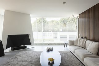 A Major Restoration Updated This Midcentury Landmark in Belgium - Photo 28 of 38 -