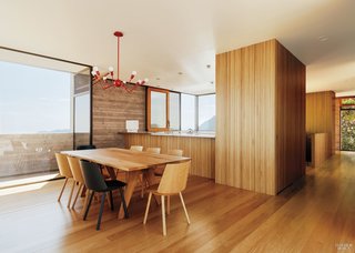 Take Your Next Vacation in a Midcentury Home in the Santa Monica Mountains - Photo 3 of 7 -