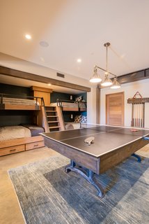 The bunk room welcomes family and friends. 