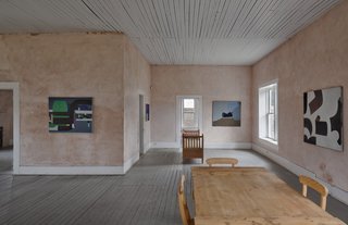The Judd Foundation's Marfa location offers tours of minimalist artist Donald Judd's residence and studio, where some of his first large-scale architectural projects are located. Also available are guided visits of Judd's downtown spaces, which include the Architecture Studio, Art Studio, and the Cobb House and Whyte Building, which contain furniture and early paintings.