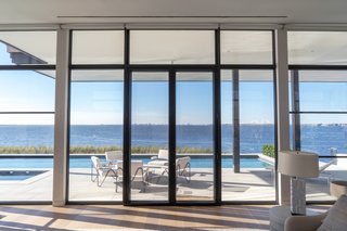These Modern Shades Are Revolutionizing the Market - Photo 3 of 8 -