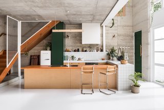 Sixties Style Is Brought Back to Life in This Sustainable Kitchen - Photo 2 of 5 -