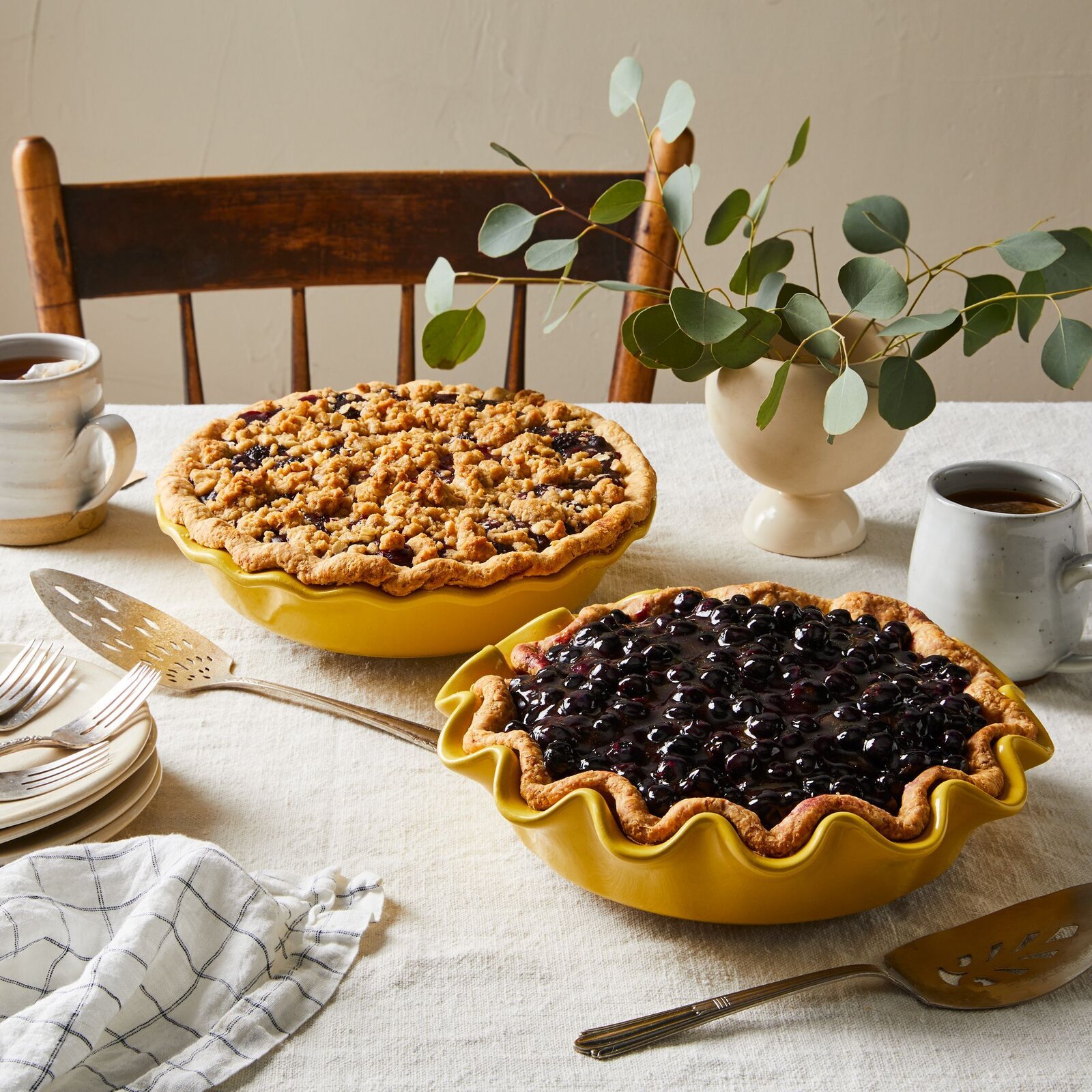 Emile Henry Pie 2025