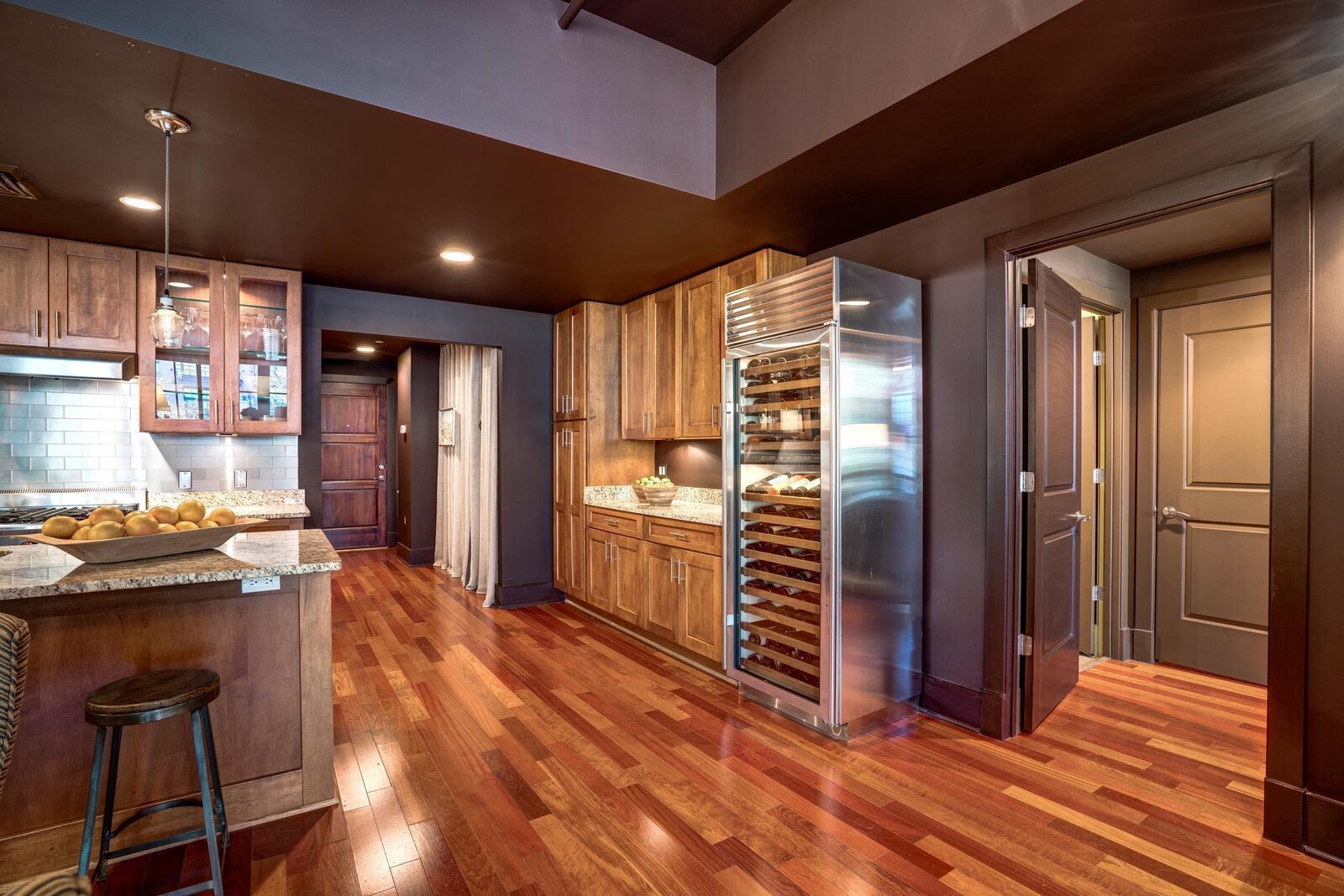 Photo 2 of 10 in A Luxurious Loft Seeks a New Buyer for 1.3M in