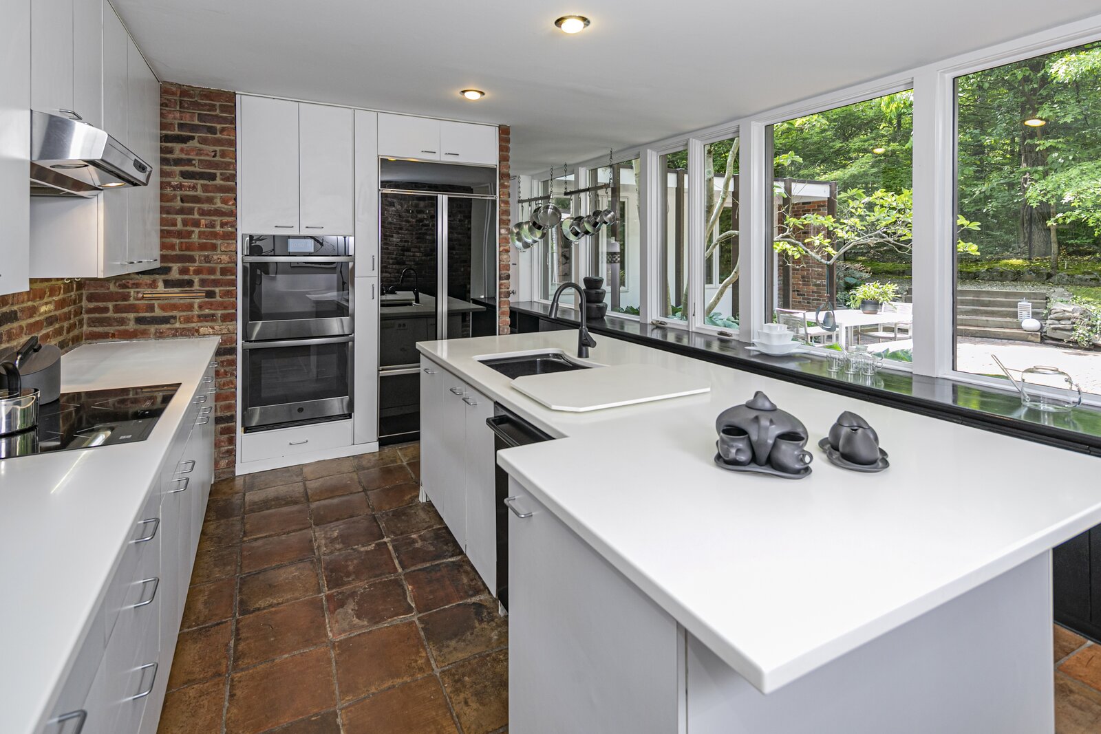 Photo 5 of 10 in In New Jersey, a Marvelous Midcentury Home by Otto