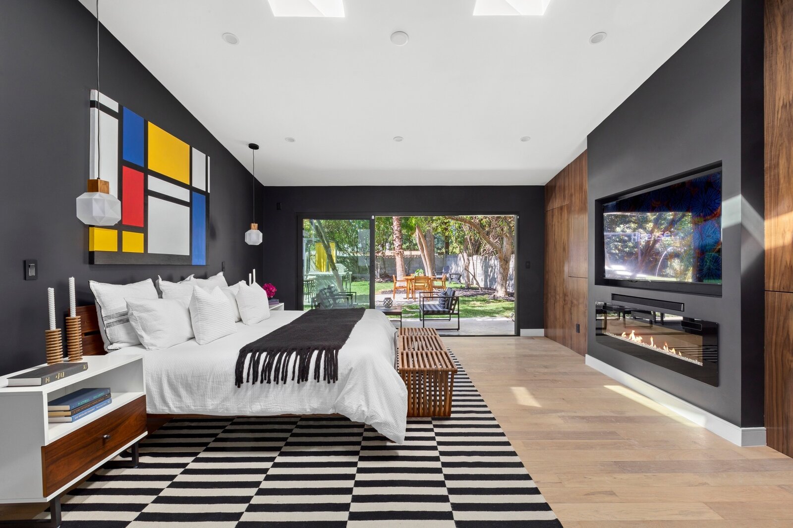 Photo 6 of 10 in Walls of Walnut Await in This 2.5M Charles Du Bois