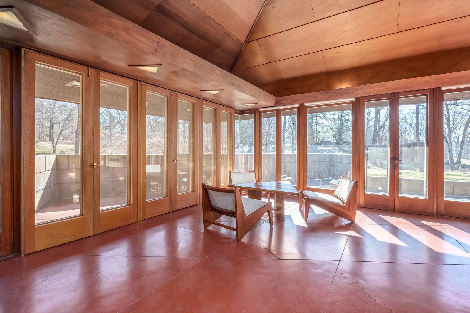 Photo 4 of 9 in Frank Lloyd Wright’s McCartney House Just Hit the