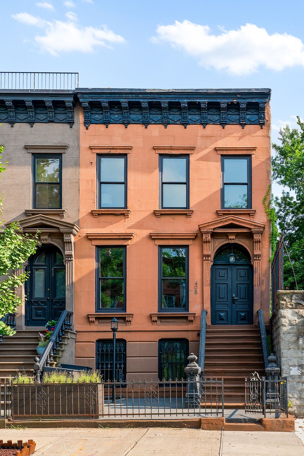 The Brownstone Boys Gave This M Brooklyn Townhouse a Vivid Revamp