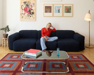 Before & After: Memory Guided the Design of This Bauhaus-Style Budapest Flat