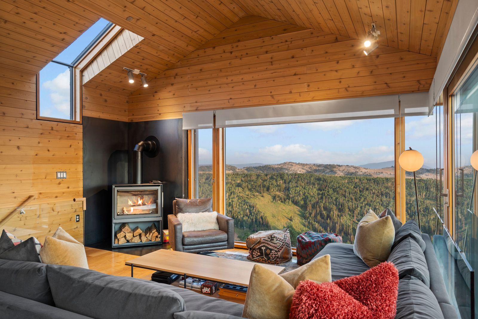 Photo 3 of 14 in Winter Is Coming—and This $2.5M Cabin Is Right on ...