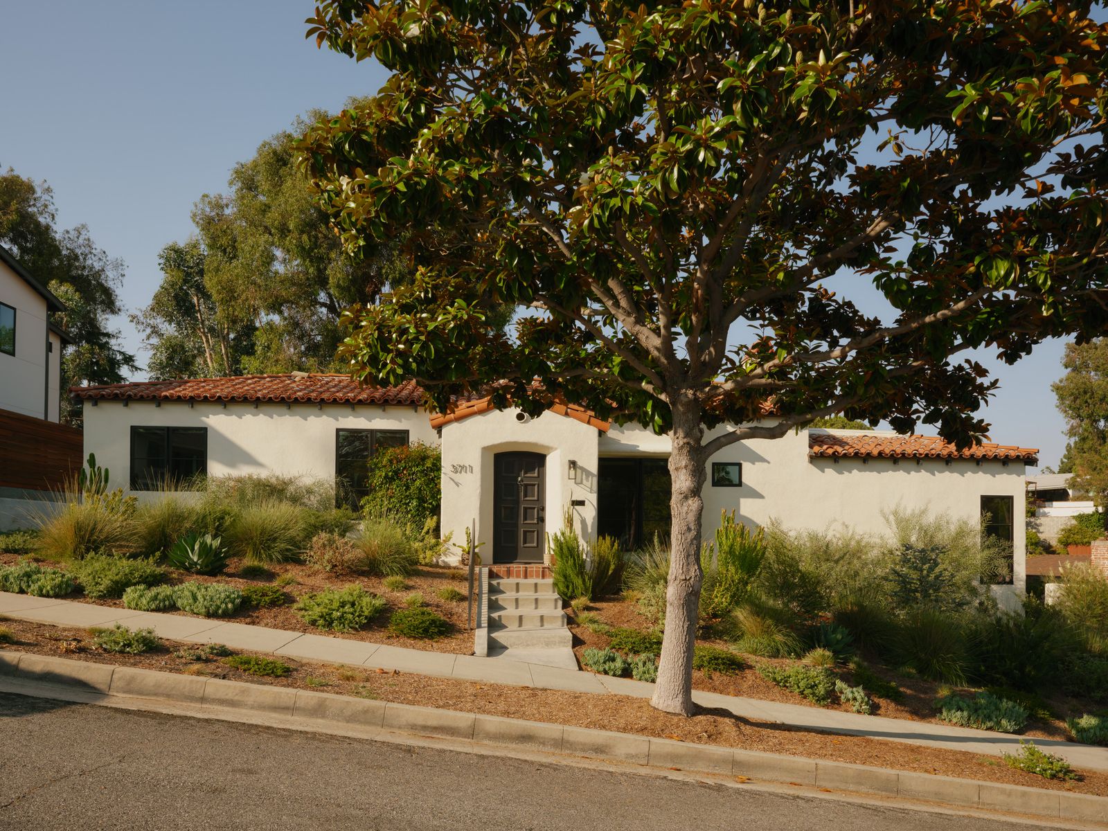 An Angeleno Aesthete Finds Her Designer in the Pages of Dwell