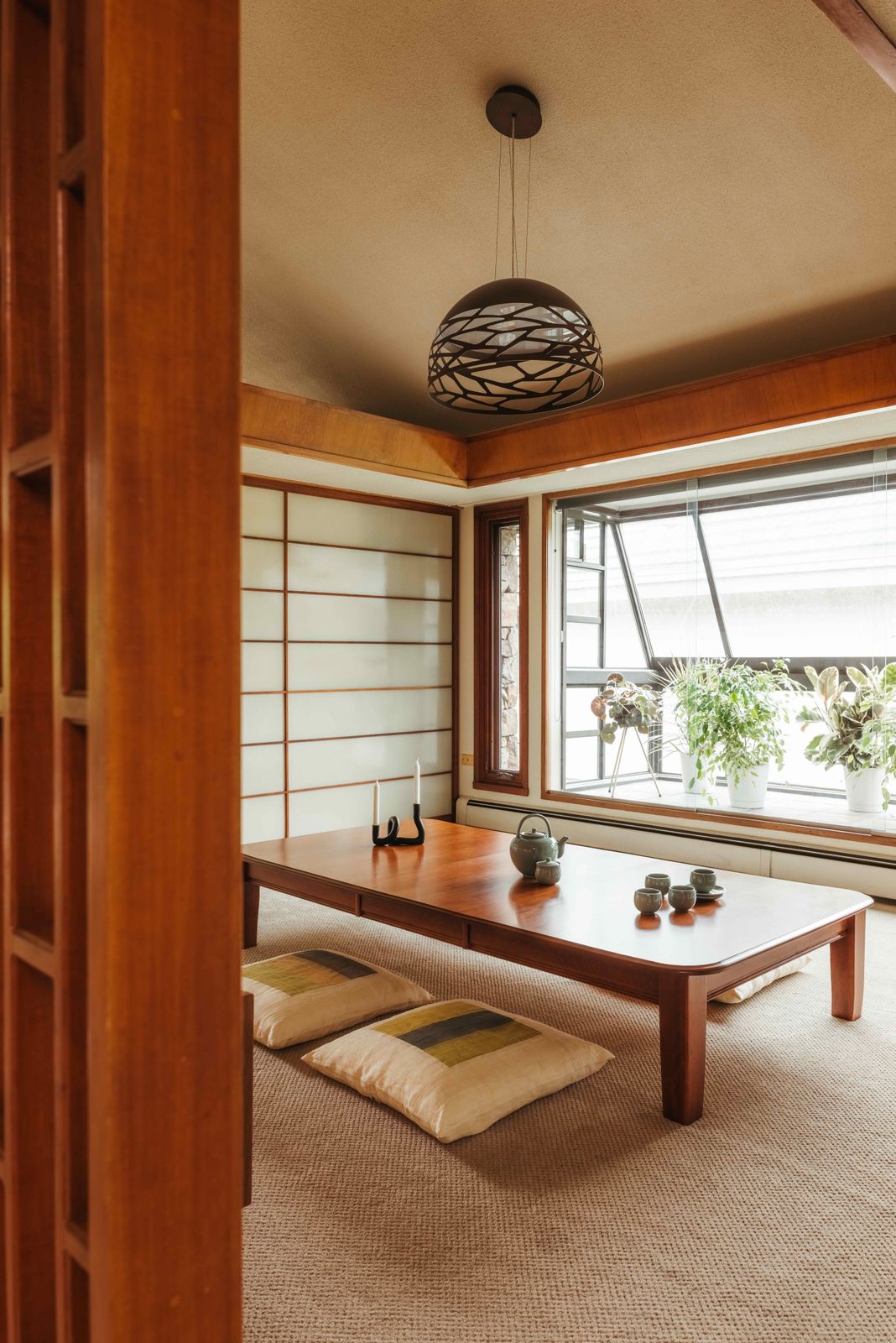 Photo 6 of 15 in Near Vancouver, a Japanese-Inspired Midcentury Home ...