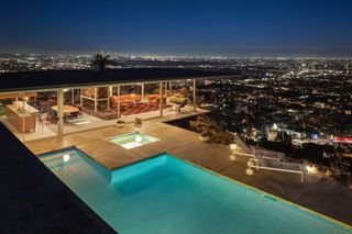 L.A.’s Famous Stahl House Should Belong to You