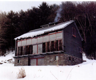 From the Archive: A Restoration Expert Turns a Crumbling "Archetypal" Barn Into His Family’s Getaway