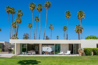 In Palm Springs, a $2.2M Midcentury Wraps Around a Courtyard Pool