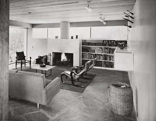 The third house that Breuer built for his family is located in New Canaan, Connecticut, and showcases many of the designers' furnishings, including his Isokon armchairs from 1935. (1951)
