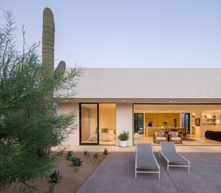The design team's initial plans focused on maximizing views of Camelback Mountain and optimizing the orientation of the house in order to create a passive solar strategy. Heat gain and loss is reduced by the use of thermally broken windows and doors, a foam roofing system, and an Exterior Insulation and Finish system (EIFS).