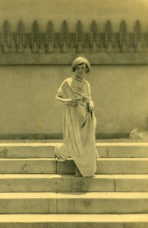 While exploring upstairs, we came across Barnsdall’s young daughter’s room, where we found this animated portrait of Elizabeth (nicknamed Sugartop) in all of her theatrical glory. Barnsdall was known for being thoroughly artistic, confident, progressive, and political—and her daughter followed closely in her footsteps. Notice again the hollyhock motif lining the exterior of the building. 