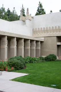 Iconic Perspectives: Frank Lloyd Wright\'s Hollyhock House - Dwell Iconic Perspectives: Frank Lloyd Wright\'s Hollyhock House - Dwell