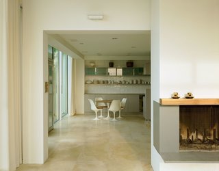 Dwell Home Tours Makes its Way to Portland - Photo 5 of 17 - Within the 3,500-square-foot interior, the neutral setting acts as a serene canvas for the owners’ art and furniture collections. When touring the home, you’ll also find a 600-square-foot exterior terrace. 