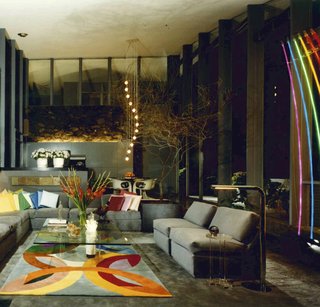 Mcllwee showed us some archive photographs of the house, including this original Julius Shulman gem that shows what the interior looked like in the 1970s.