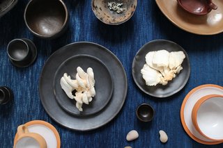 Colectivo 1050° works with artisans based in San Bartolo Coyotepec, a town at the center of Oaxaca that's known for working with black clay. 