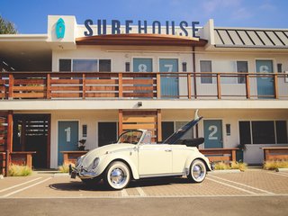 A New Modern Hotel in San Diego Offers Surfing Adventures and Local Hospitality - Photo 4 of 10 - During the process, they added upper and lower decks and inserted sea glass into part of the concrete walkways in order to make visitors feel like they’re still at the beach.