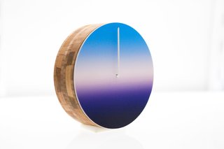 A Clock That Alters Your Perception Of Time - Photo 1 of 3 -